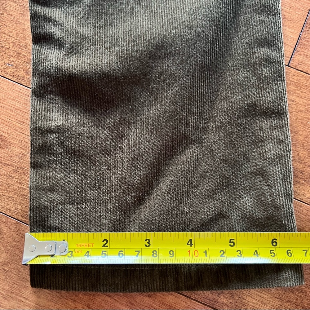 Aritzia Golden by TNA Low Rise Straight Dark Olive Corduroy Pants Size 24 NWT - Picture 10 of 17